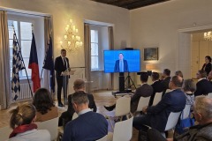 01_Dr.Stoeckle-und-StS-Videobotschaft