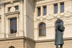 42c63df9-9050-42e3-a5ec-067f36ff2dd4